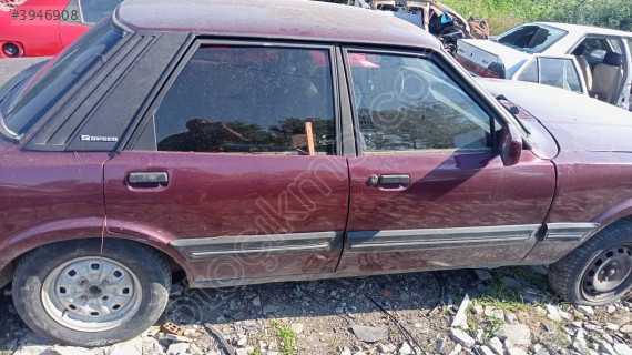Ford Taunus sağ kapılar yedek parça