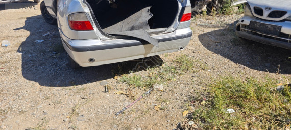 Nissan Primera arka tampon