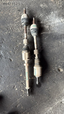 DACİA DUSTER AKS SAĞ/SOL OTO FEDAİ