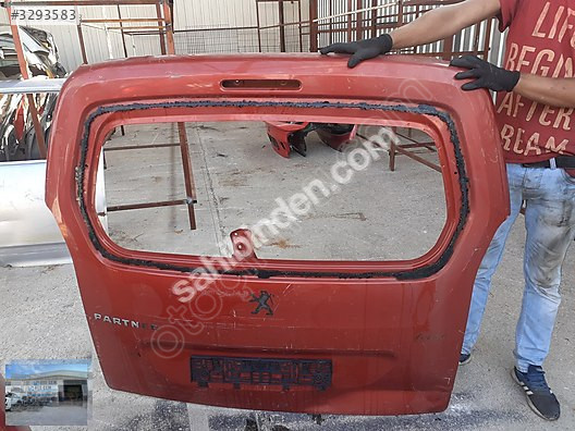OTO CEMDEN ÇIKMA PEUGEOT PARTNER TEPEE BAGAJ KAPAĞI
