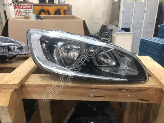 VOLVO S60 2014-2017 SAĞ FAR 89908427