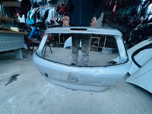 Opel astra H hacback çıkma arka bagaj kapağı