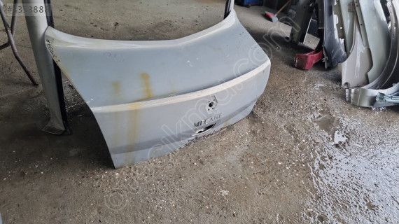 Renualt megane 2006 model arka bagaj kapagi