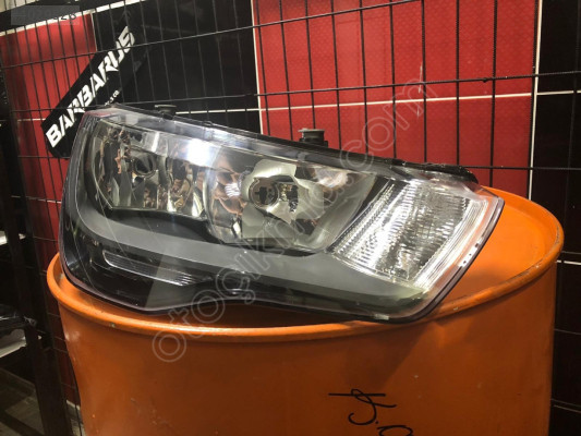 8X0941004 AUDI A1 2010-2014 SAĞ FAR  SIFIR DEPO MARKA