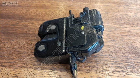 Renault Fluance Bagaj Kilit 905030003R