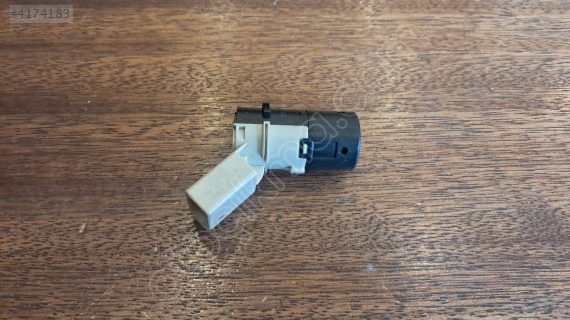 Audi A5 Park Sensörü 7H0919275