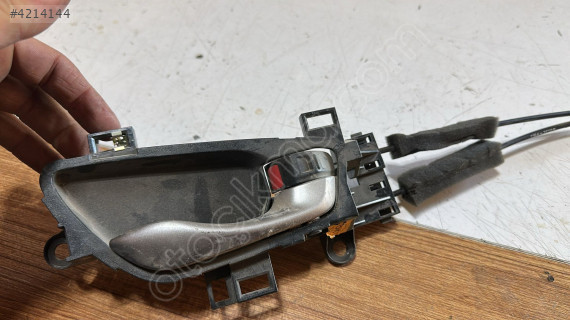 2017-2019 HONDA CİVİC FC5 SAĞ ÖN KAPI KİLİDİ İÇTEN AÇMA ORJ ÇIKMA