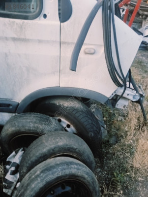 Renault Master 2 jant lastik