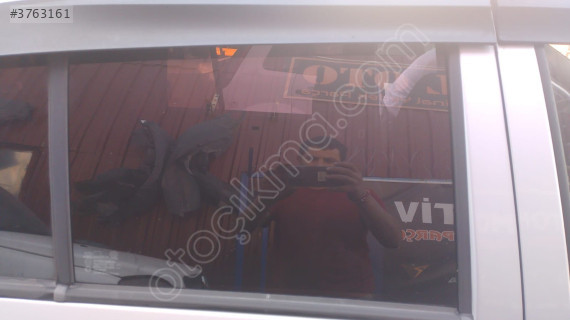 hyundai getz sağ arka kapı camı