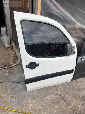 FİAT DOBLO 2 SAĞ ÖN KAPI