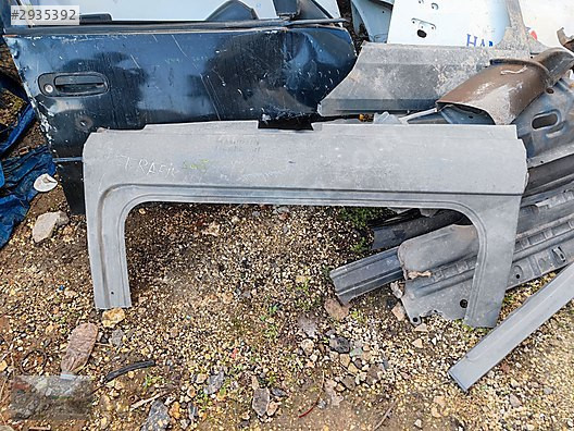 Renault Trafic sağ Marşpiyel Üst taraf