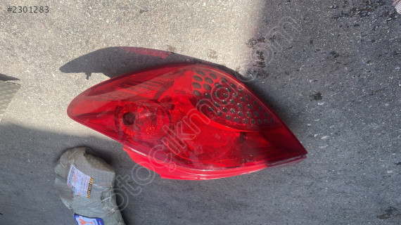 Peugeot 207 sağ arka stop lambası