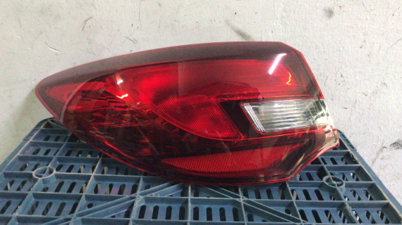 OPEL ASTRA J SEDAN SOL DIŞ STOP ORJİNAL YEDEK PARÇA