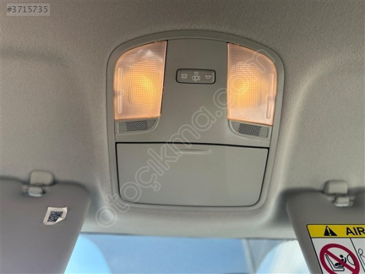 2023 Kia Stonic Tavan Lambası