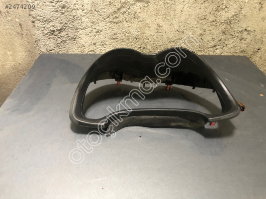 TOYOTA COROLLA 2008/2012 KILOMETRE SAATİ ÇERÇEVESİ