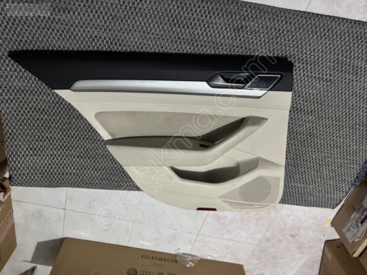 3G0837419AC Passat B8 sol arka kapı döşemesi hoparlörlü