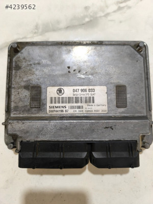 047906033  simos 3pb  5wp44196 07 Skoda Fabia Motor Beyni