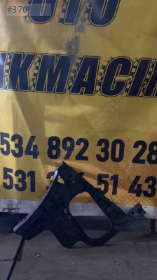 Audi A3 için Tampon Braketi - Parça No: 8Y5807378