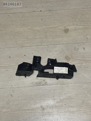 Renault clio 2 sağ far ayağı 7700413677