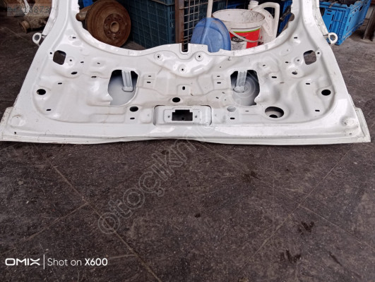 Renault Clio4 grandtour SW bagaj kapağı orijinal