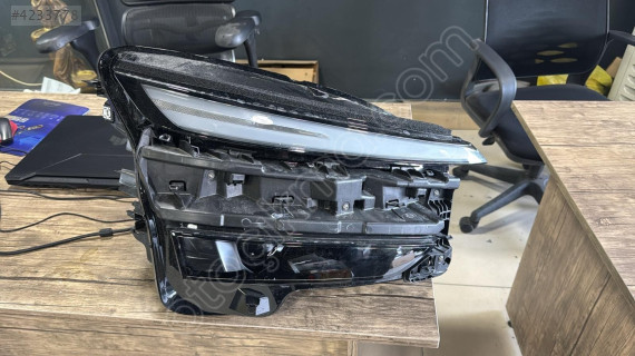 TESLA MODEL Y 2025 SAĞ FAR LED 1918351-00-D