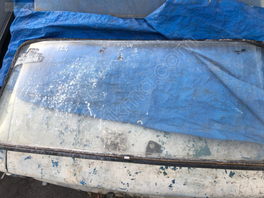 Tofaş Murat 124 131 Ön Cam