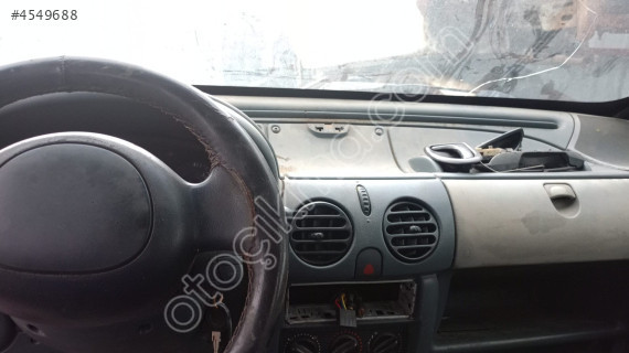 renault kangoo göğüslük