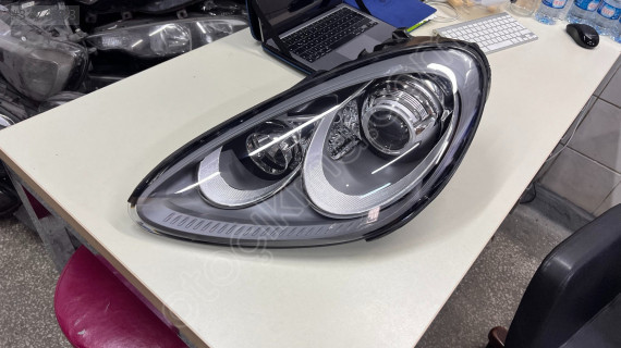 PORSCHE CAYANNE SOL FAR ORJİNAL ÇIKMA