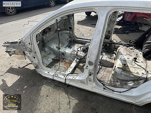 FORD FİESTA 2005 SOL ÇAMURLUK SOL MARŞBİYEL