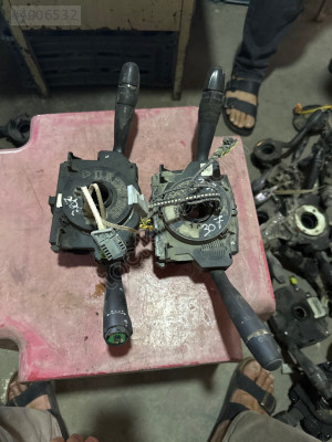 Peugeot 307 direksiyon sinyal kolu ve zemberek
