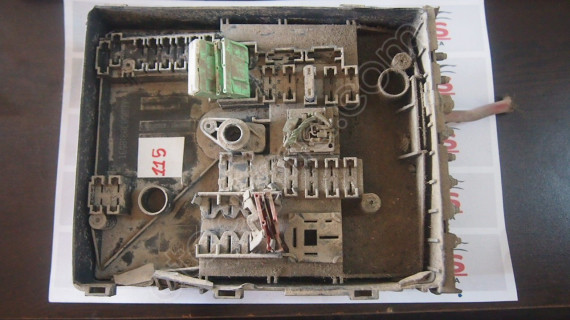 SKODA OCTAVİA SİGORTA KUTUSU 1K0937125A