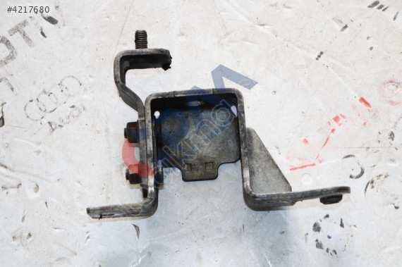 MERCEDES E SERİSİ A212 W212 BRAKET A2124900440