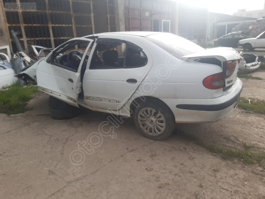 MEGAN 2001 MODEL ARKA YARIM KESME KUPA ORJİNAL BOŞ