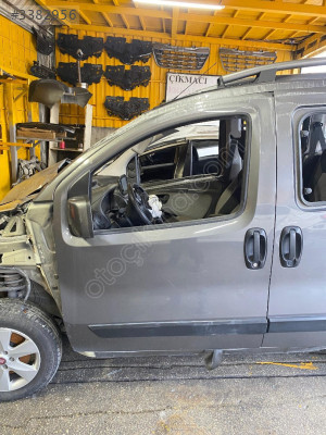 FİAT FİORİNO SOL ÖN KAPI FÜME HATASIZ KOMPLE DOLU