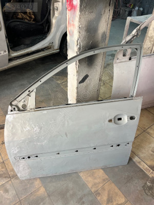 Renault Megane 2 çıkma ön sol kapı orjınal çıkma