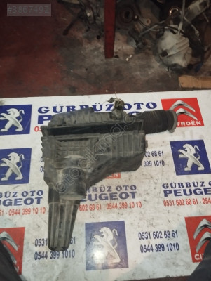 CİTROEN C5 2.0 8V HAVA FİLTRE KUTUSU 9635179680