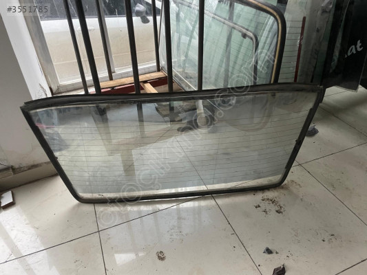 Fiat Şahin arka bagaj camı orijinal