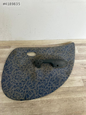 FİAT DOBLO SAG ÖN KAPI DÖŞEMESİ ÇIKMA