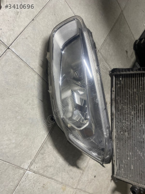 FORD COUİRER SOL SAĞ  ÖN FAR SÖKME