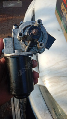 Pejo partner silgi motoru kod 6400004
