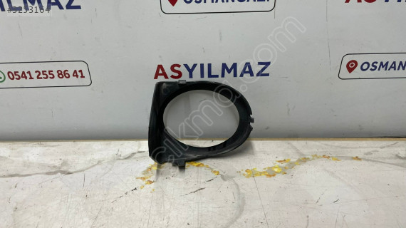 E46 SAĞ SİS FAR ÇERÇEVESİ