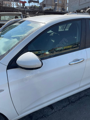 FIAT EGEA SAĞ ÖN KAPI KONUK OTO 05323167897