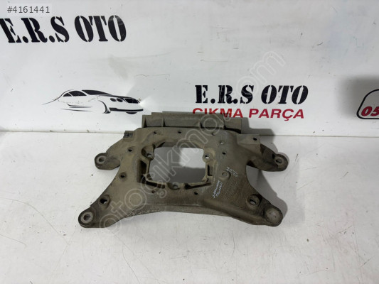 8K0399263K ŞANZUMAN TRAVESİ AUDİ A4 A5  A6 Q5 ORJ