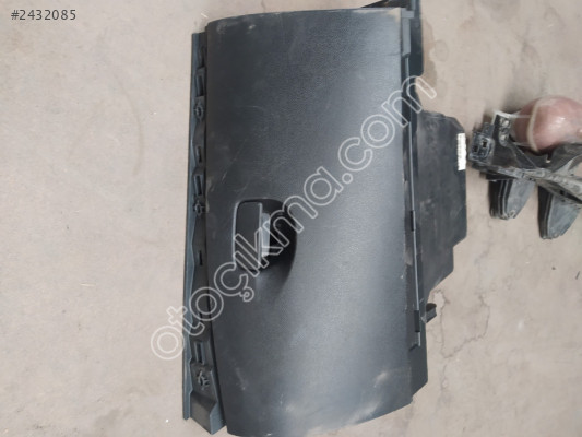 Renault Megane 3 torpido gözü 210380010079