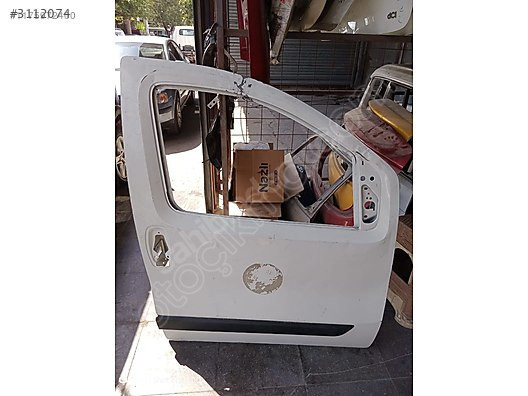 Fiat Fiorino sağ ön kapı direk hasarlı orijinal 9.000 TL