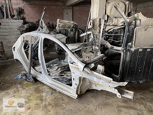 Seat Ibiza sağ yan komple