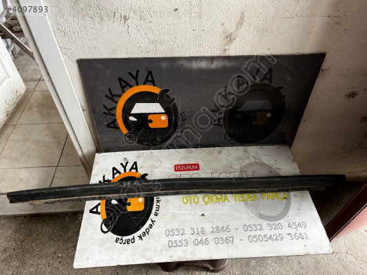 Megane 4 ön Cam Izgara Fitili Orjinal Çıkma