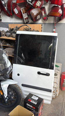 FORD CONNECT SAĞ SÜRGÜLÜ KAPI ORJİNAL ÇIKMA TEMİZ DOLU