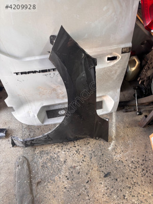 Focus sol ön çamurluk