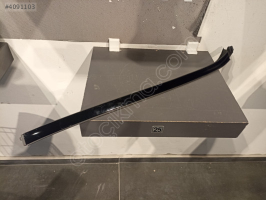 MERCEDES E W207 SAĞ ÖN CAM ÇITASI 2076900462 SO